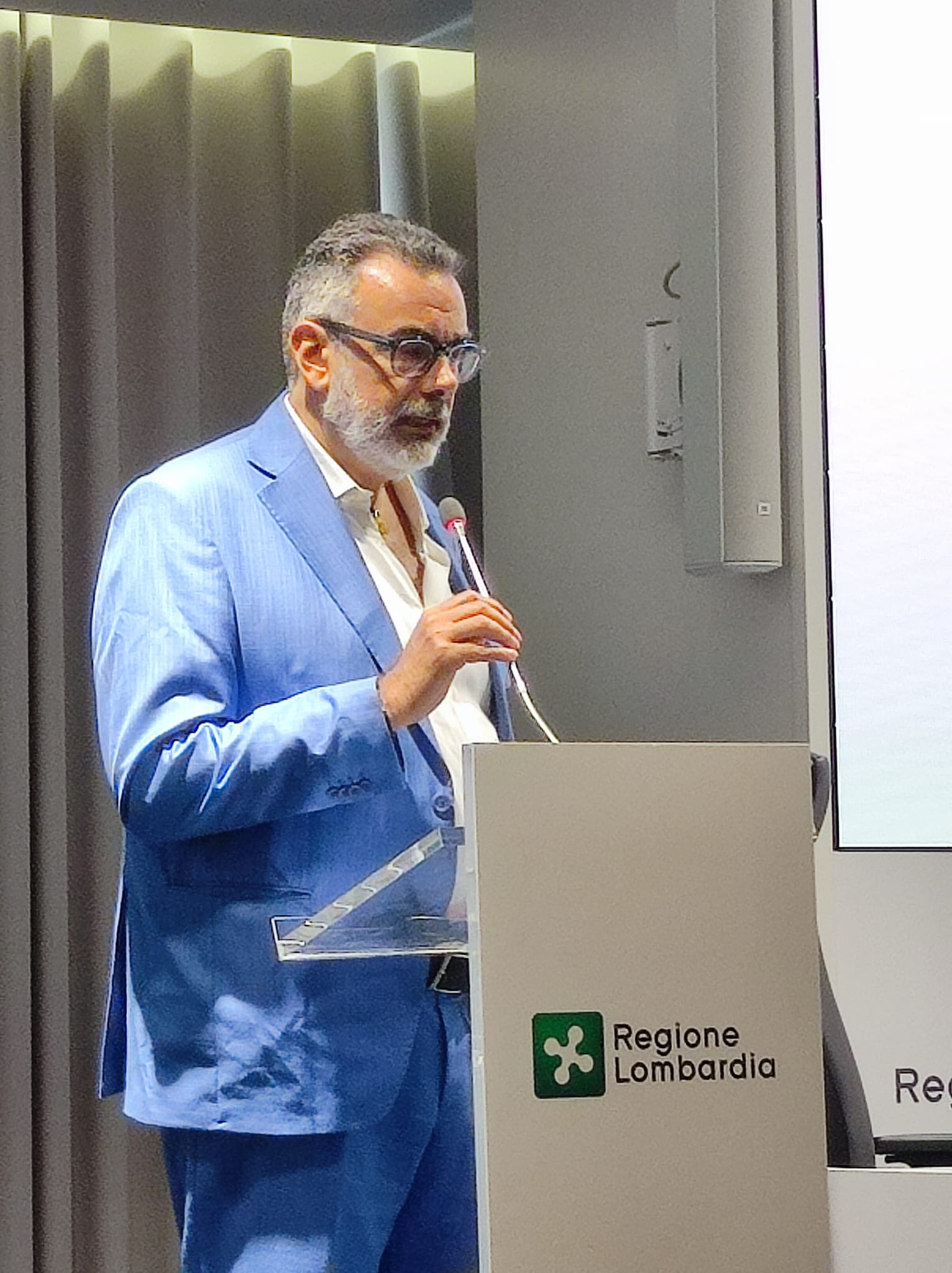 L’Ing. Fabio Gavino durante un intervento al leggio